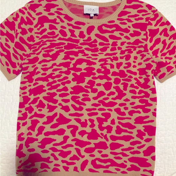 J.O.A. Anthropologie Pink Leopard Tan Short Sleeve Knit Sweater Top L - Picture 4 of 9